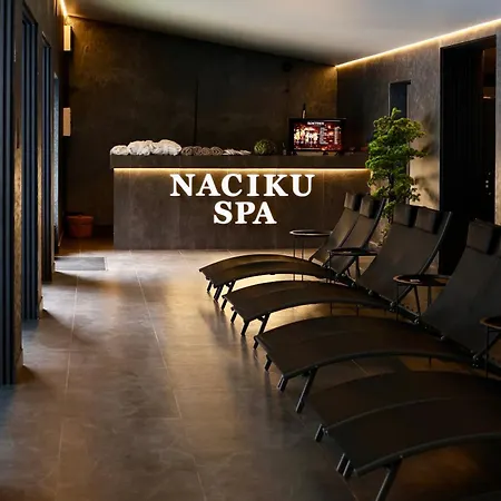 Nachiku Bukovel &