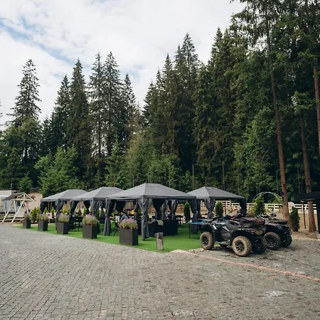 Nachiku Bukovel & Hotel Palyanytsya